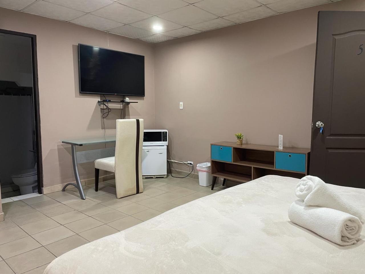Hostal El Prado Panama  Extérieur photo