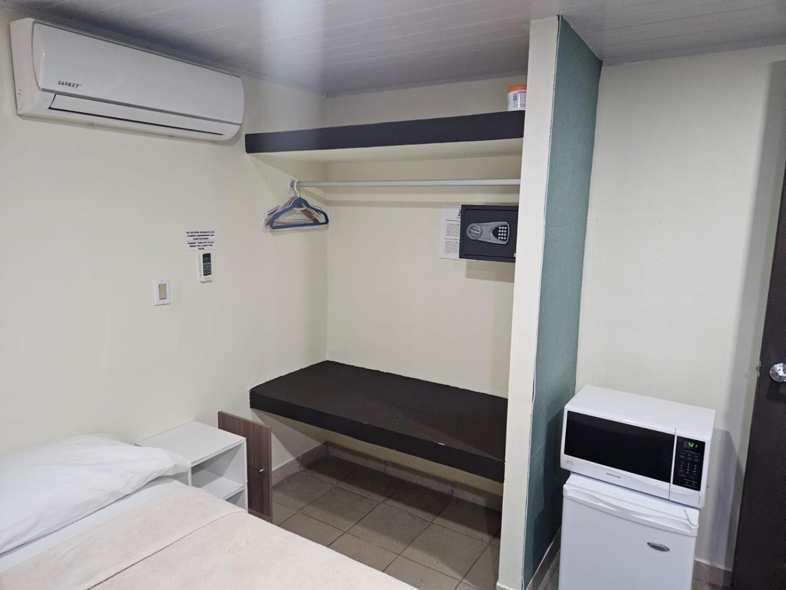 Hostal El Prado Panama  Extérieur photo
